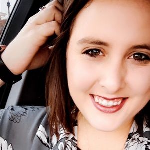 Meet your Posher, Carly